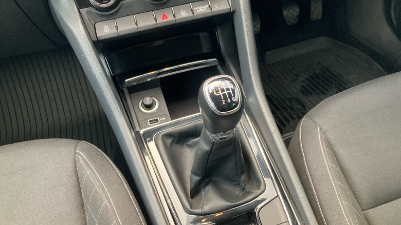 Skoda Karoq 1.0 TSI SE 5dr Petrol Estate